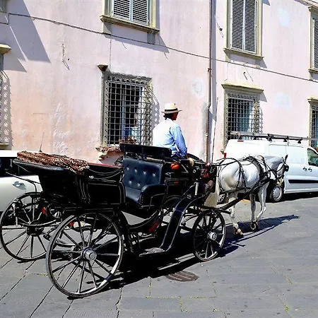 Dimora Dei Guelfi Luxury 3* Lucca