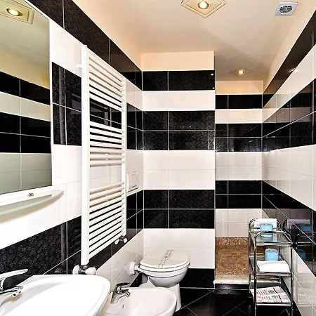 Dimora Dei Guelfi Luxury 3*