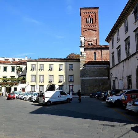 Dimora Dei Guelfi Luxury Bed & Breakfast 3*