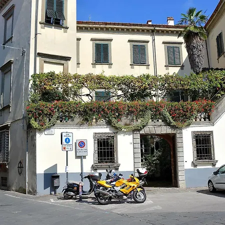 Dimora Dei Guelfi Luxury Lucca